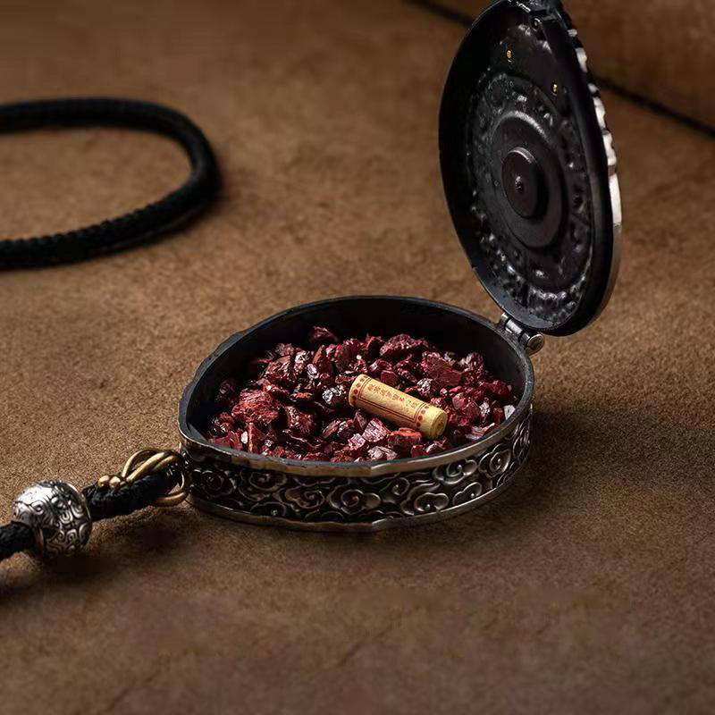Bagua Pendant Necklace | Silver-Plated Eight Trigrams