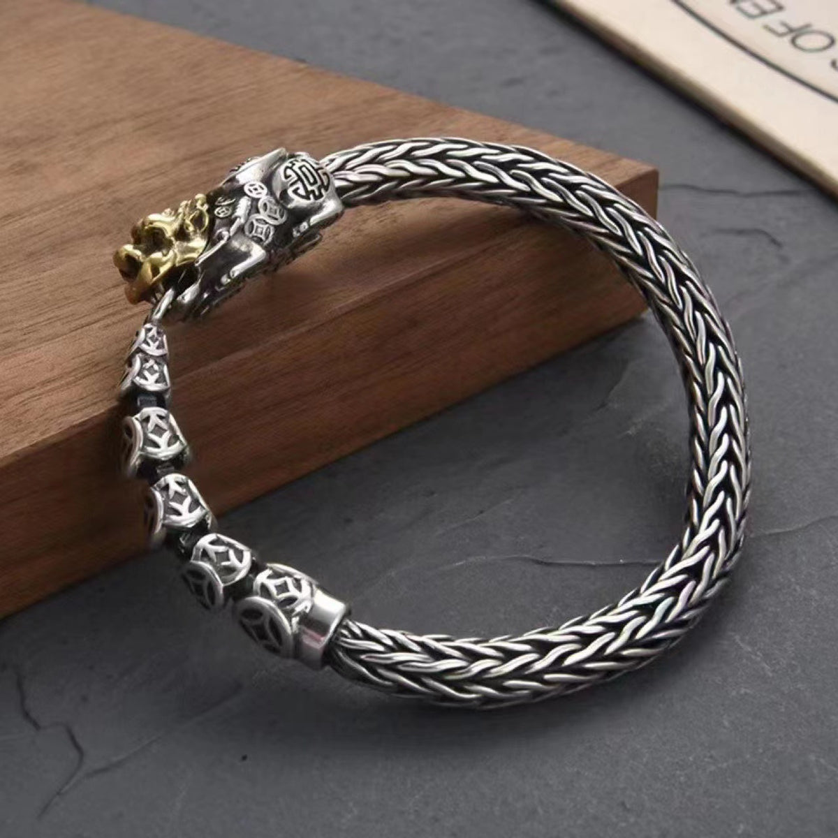 Pulsera Pixiu china | Cadena de hueso de dragón en tono plateado