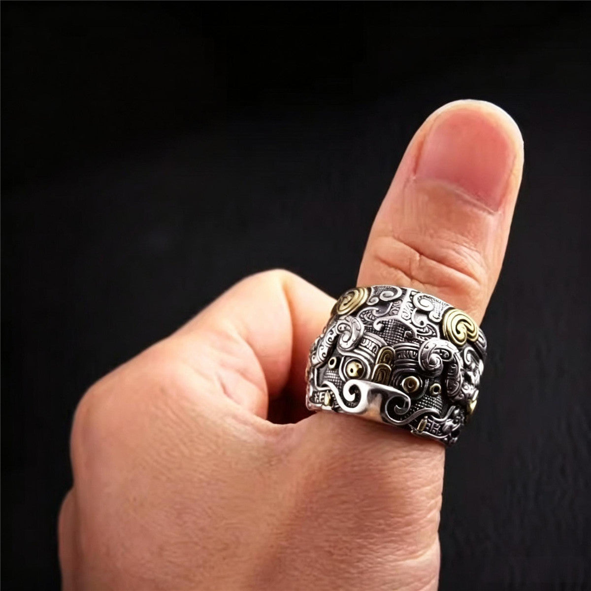 Anillo Kui Niu | Anillo Ajustable de Bestia de la Mitología China en Cobre Tono Plata