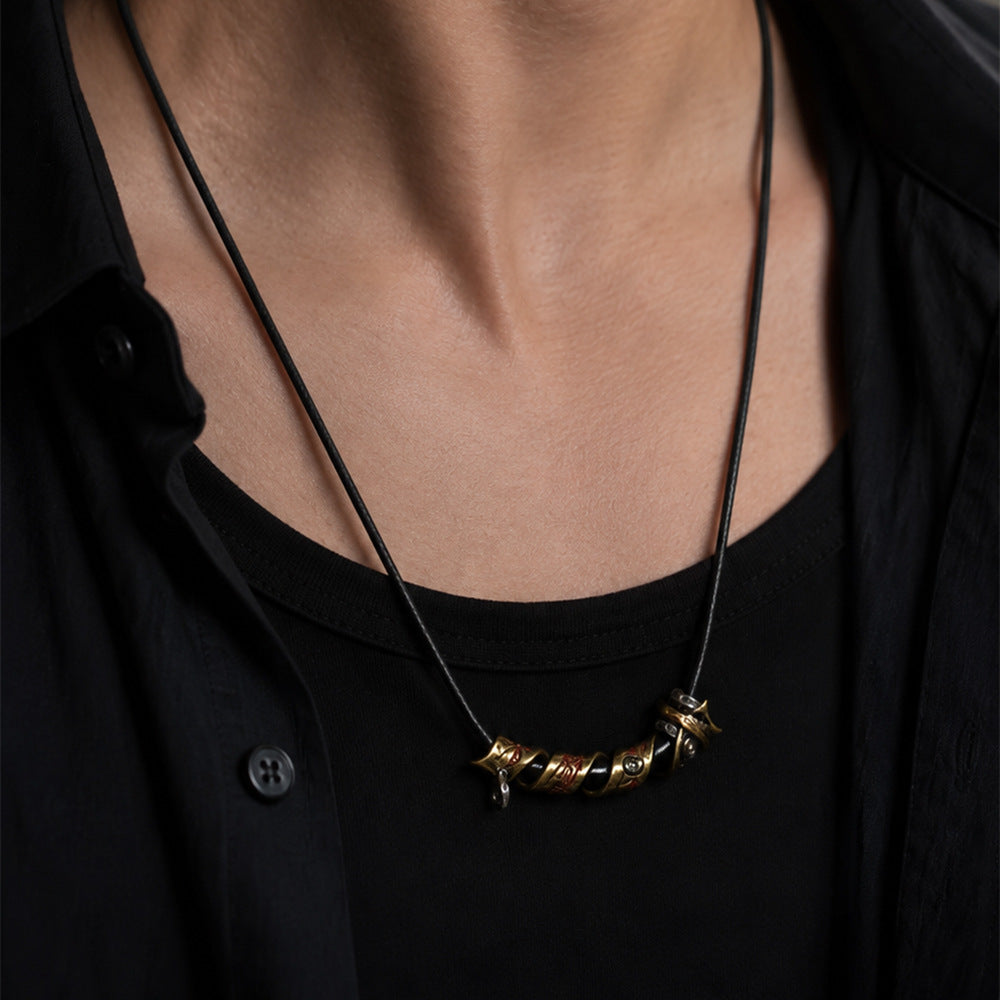 Colgante de collar con el mantra taoísta de nueve caracteres | Colgante de latón envejecido