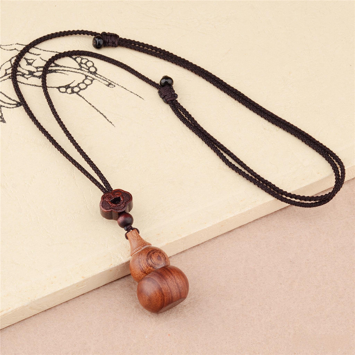 Wood Gourd Pendant Necklace | Rosewood & Ebony Hulu